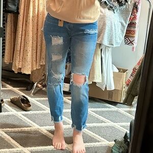 Distressed High Rise Straight Leg Jean